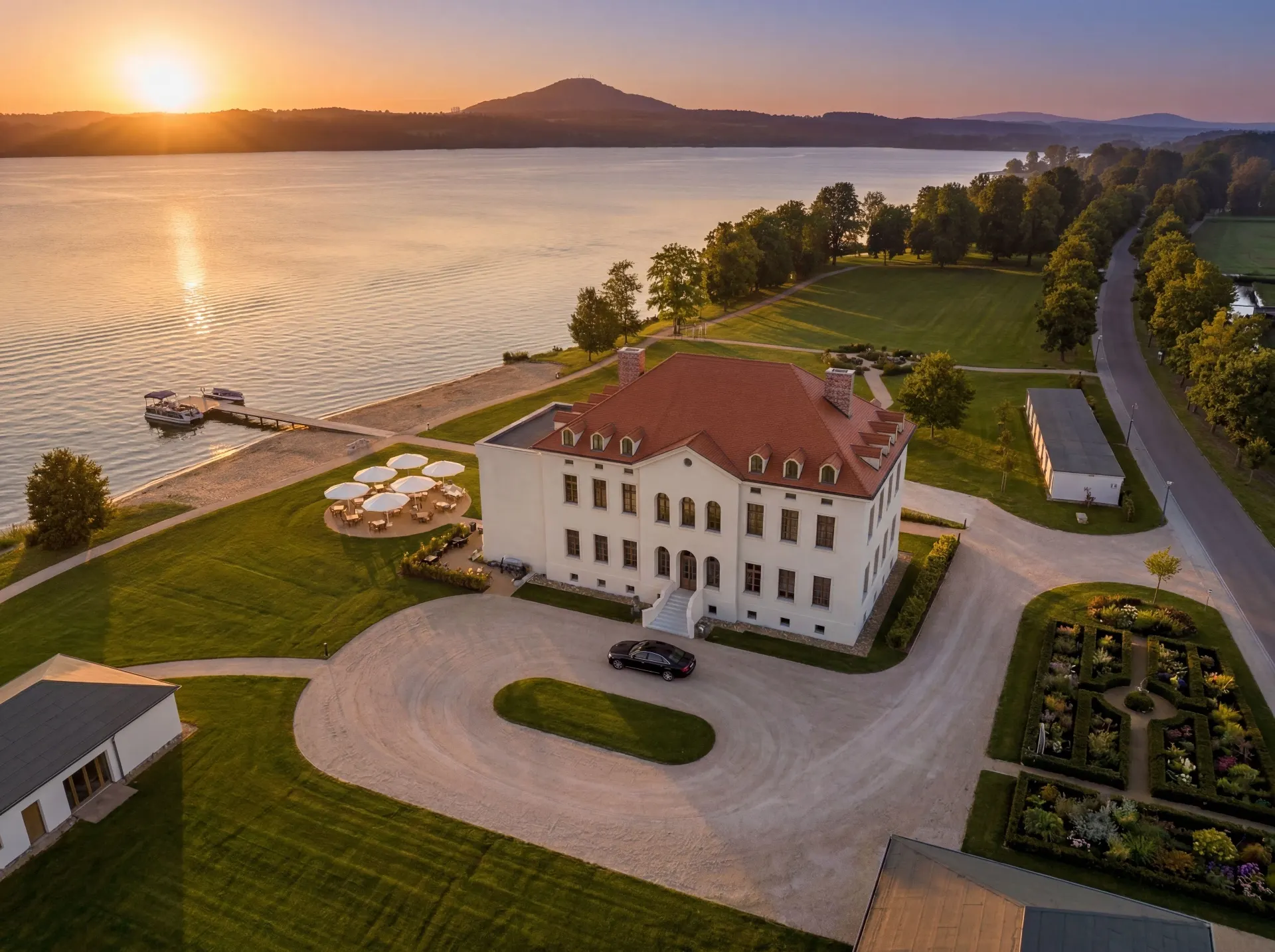 Schloss Deutsch-Ossig aus der Luft